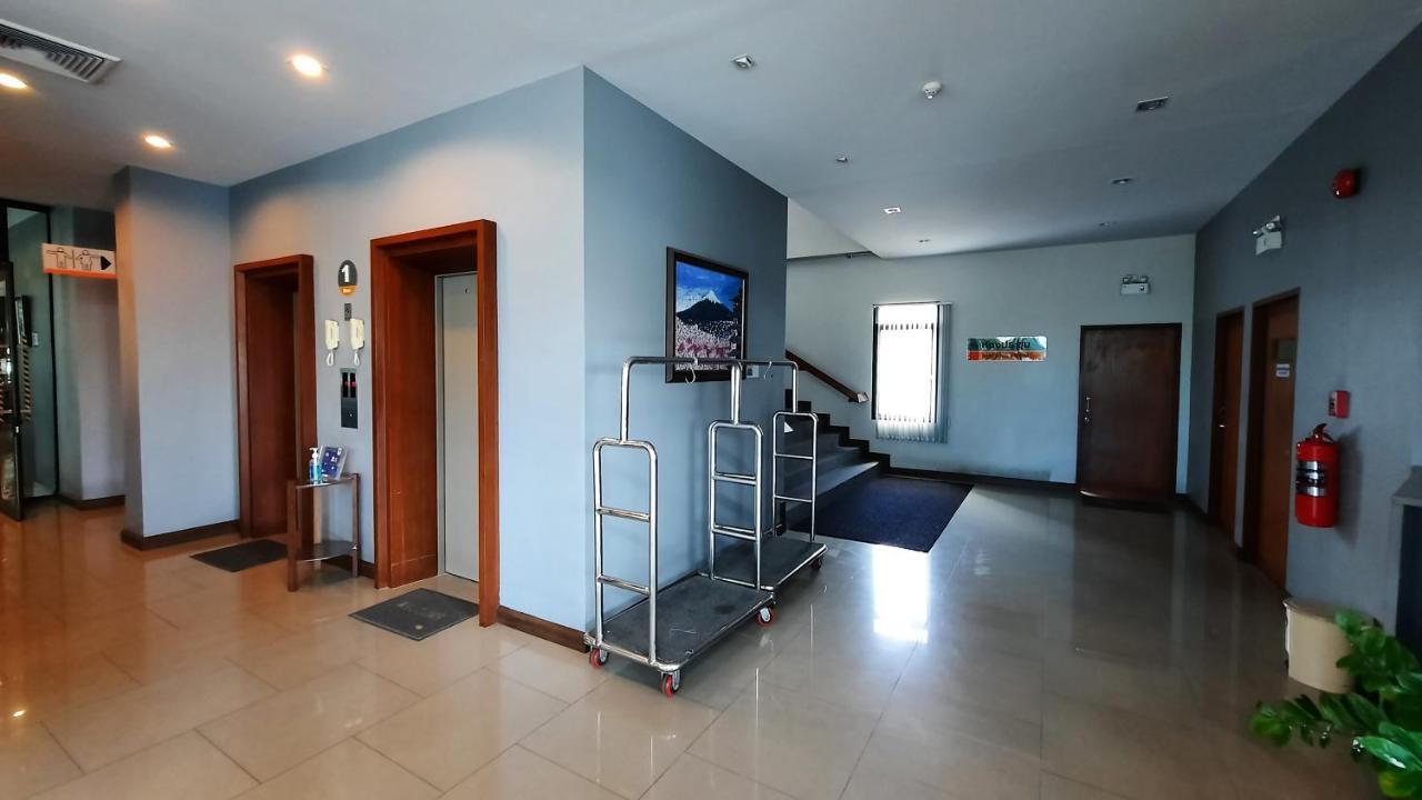 Leosor Hotel Nakhon Ratchasima Bagian luar foto