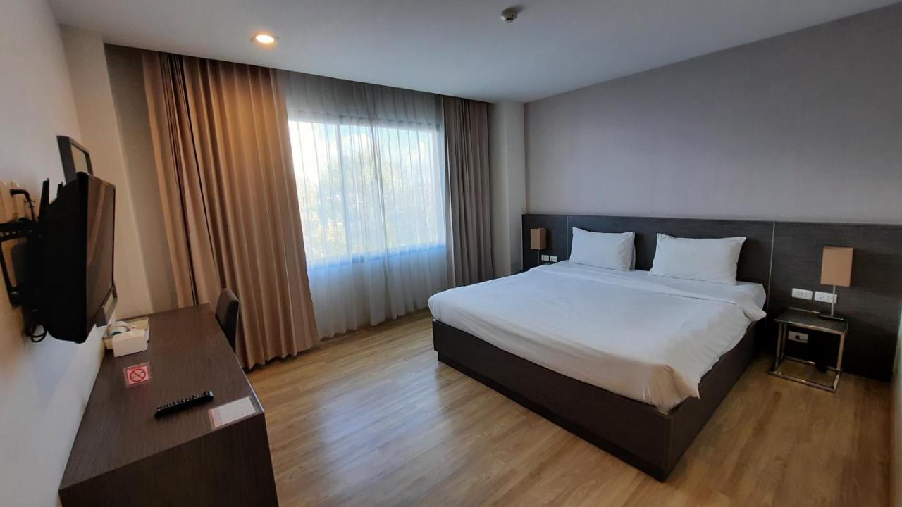 Leosor Hotel Nakhon Ratchasima Bagian luar foto