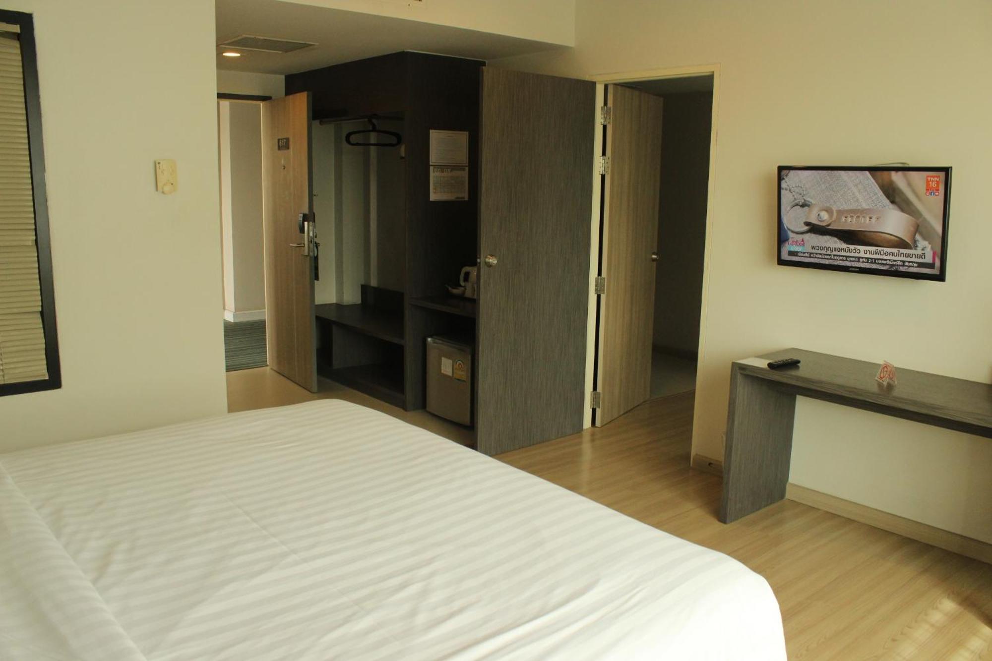 Leosor Hotel Nakhon Ratchasima Bagian luar foto