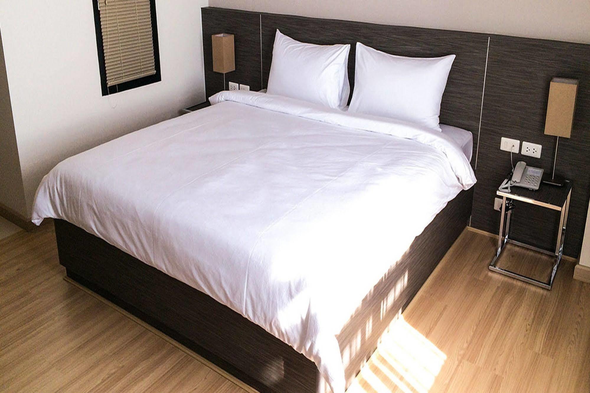 Leosor Hotel Nakhon Ratchasima Bagian luar foto