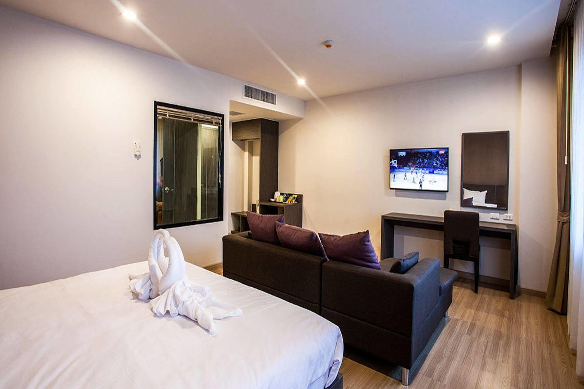 Leosor Hotel Nakhon Ratchasima Bagian luar foto