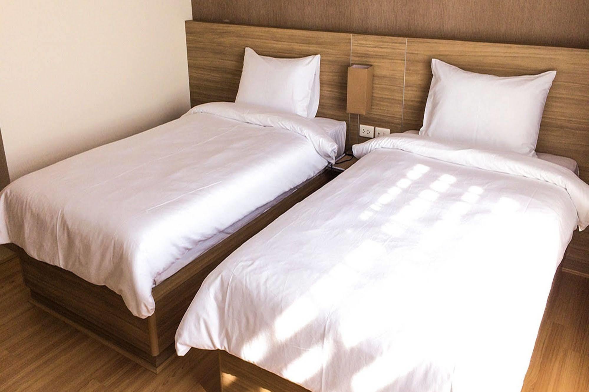 Leosor Hotel Nakhon Ratchasima Bagian luar foto